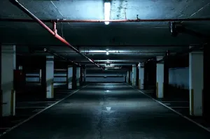 Porównywarka parkingów – sposób na uniknięcie ukrytych opłat